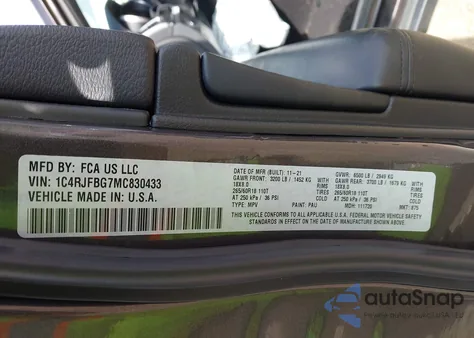 2021 Jeep Grand Cherokee Limited 4X4 from USA, damaged, VIN 1C4RJFBG7MC830433